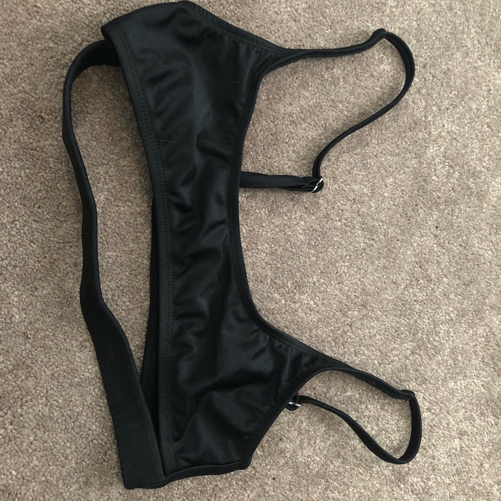 WINDSOR STRAPY BIKINI TOP